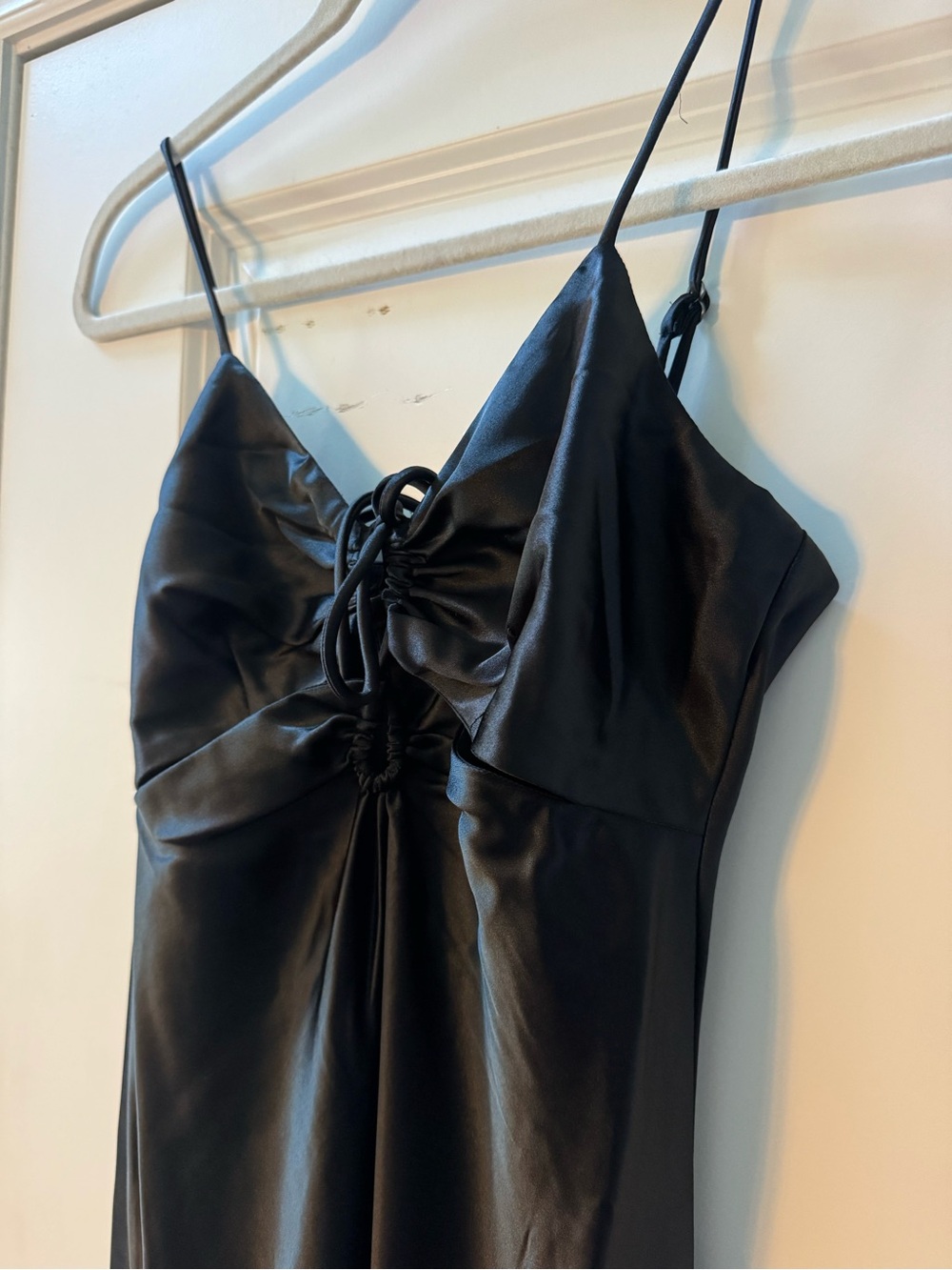 The Drop Shelby Tie-Up Cutout Slip Dress Women's XS 0 2 Black Satin NWT - Picture 6 of 8